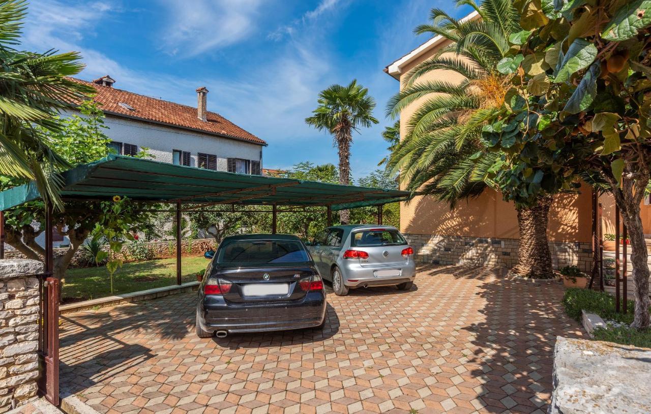 Apartments Feniks Porec Exterior photo